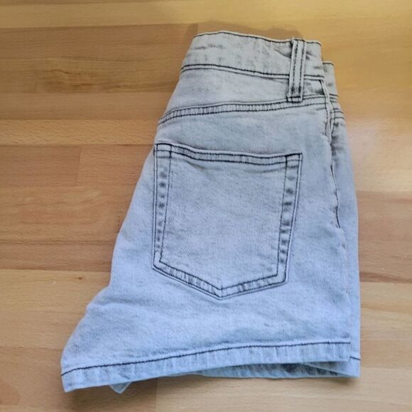 Wild Fable gray high rise denim Mom shorts - Picture 2 of 4